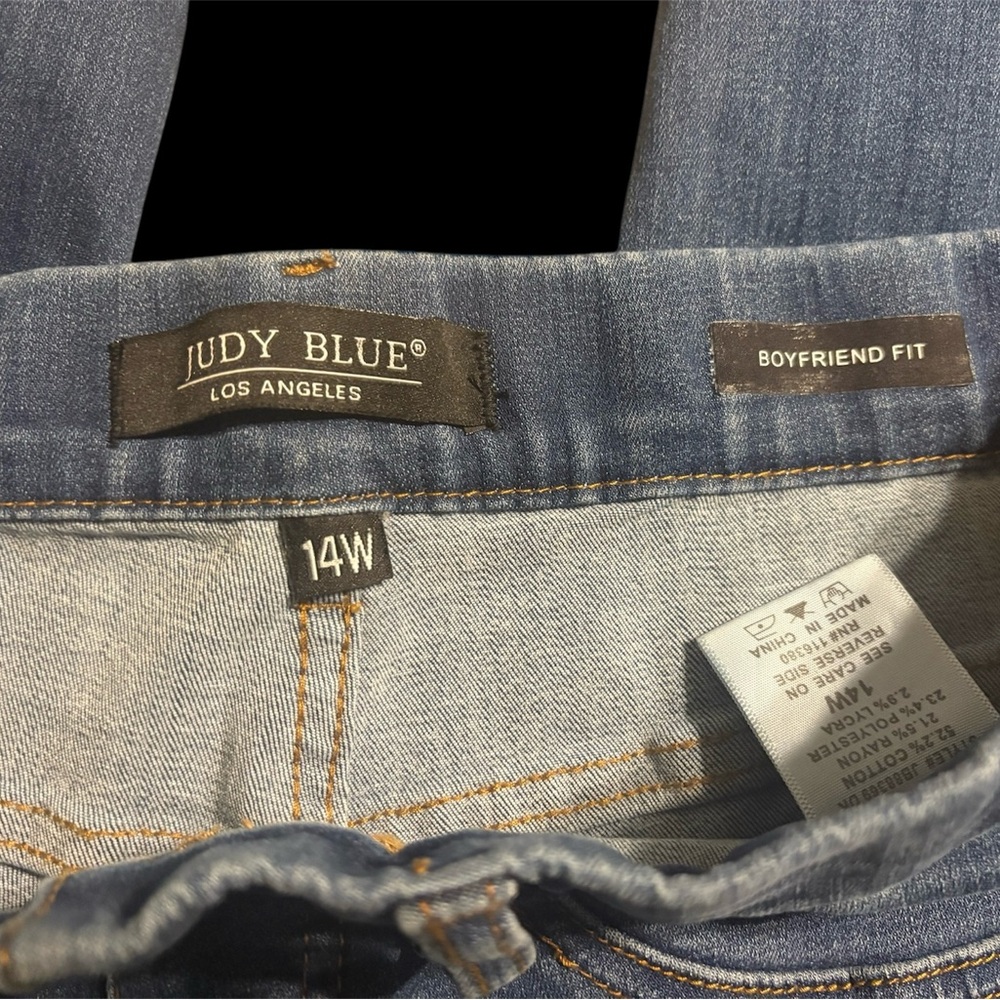 Judy Blue Women's Blue Boyfriend Fit Jeans
